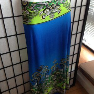 5/ $ 15 ***** New Venus Gorgeous Print Smooth Dress or Long Skirt, Small